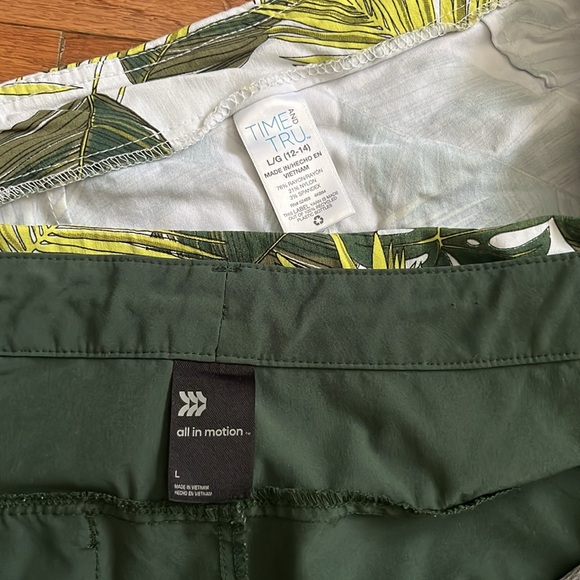 A set of two summer shorts! - Picture 2 of 5